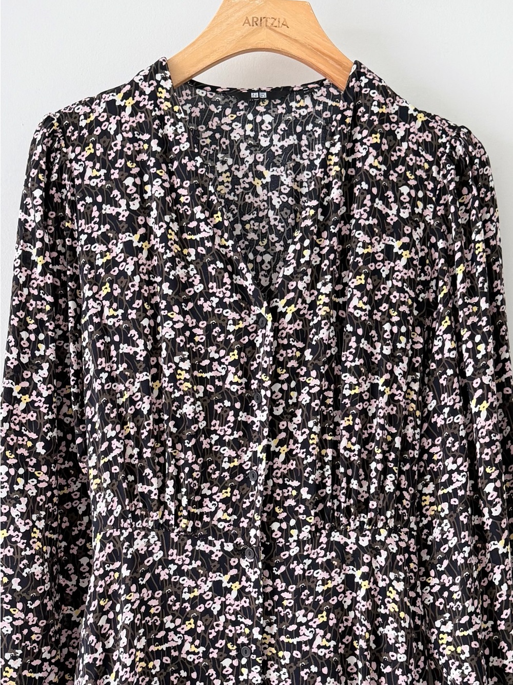 Uniqlo Rayon Floral Midi Dress Black Pink Tie Waist V Neck Button Front Small - Picture 12 of 16